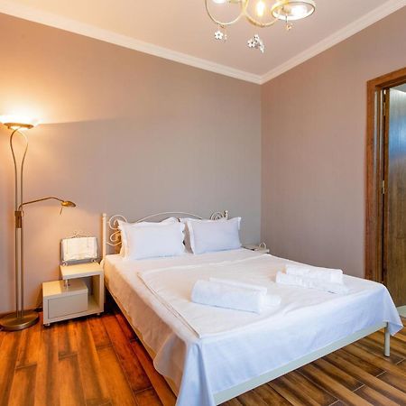 4 Rooms Сігнагі Екстер'єр фото