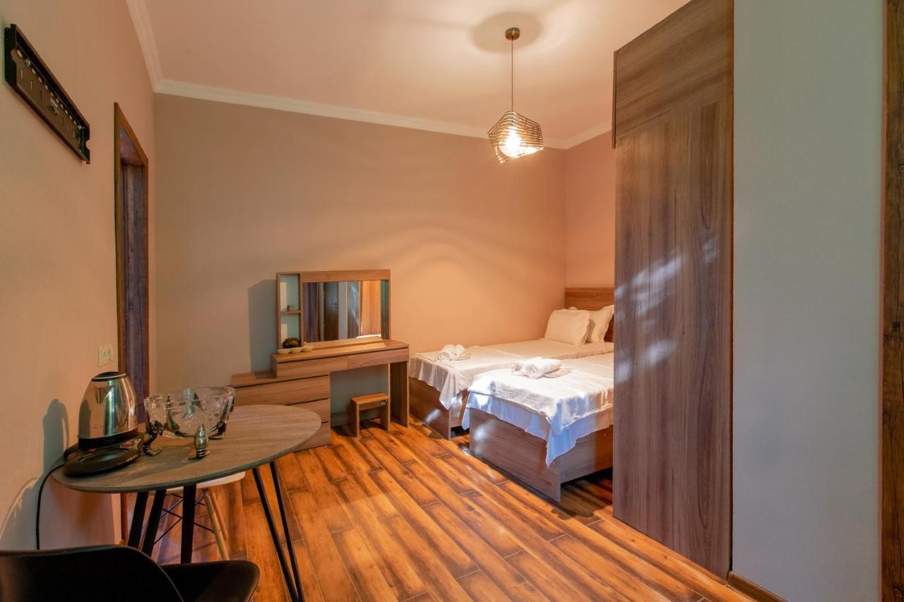 4 Rooms Сігнагі Екстер'єр фото