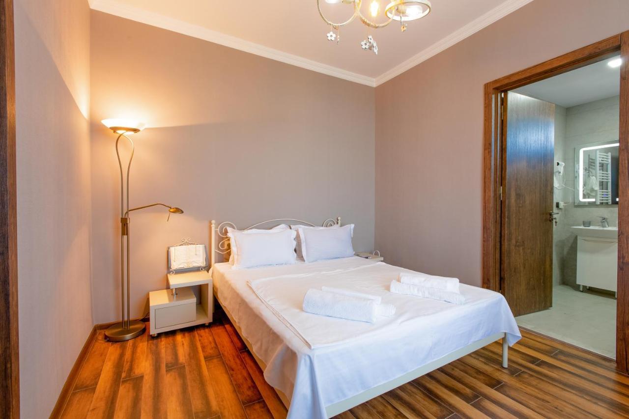 4 Rooms Сігнагі Екстер'єр фото